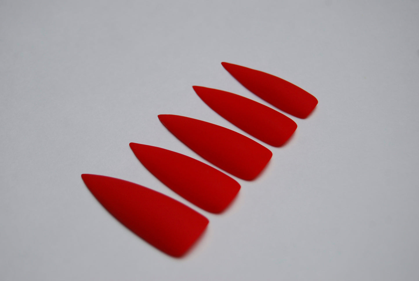 REAL ROUGE STILETTO